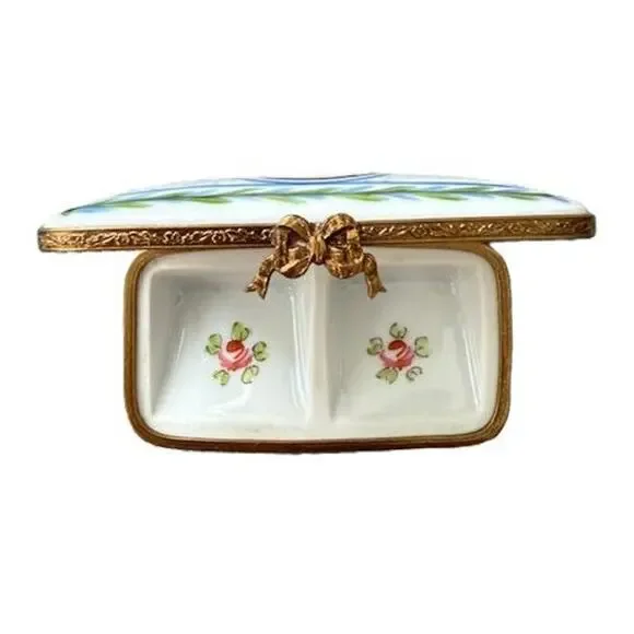 Vintage Limoges Hand-Painted Porcelain Stamp/Trinket Box – Dual Compartment - Picture 3 of 9